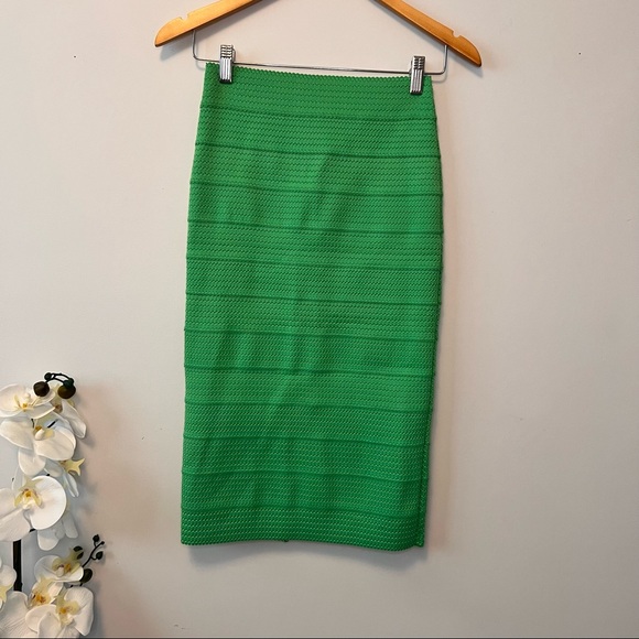 Green Bandage skirt - Picture 2 of 4
